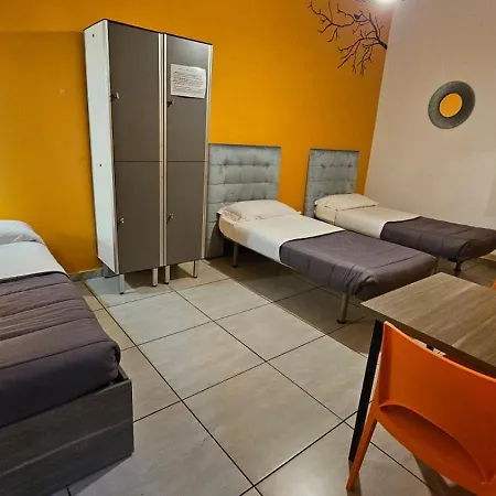 Palladini Hostel *