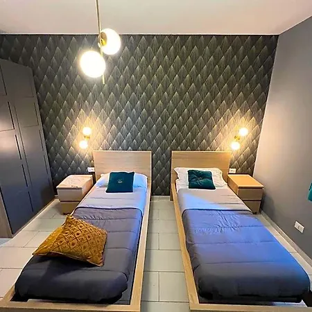 Palladini Hostel *